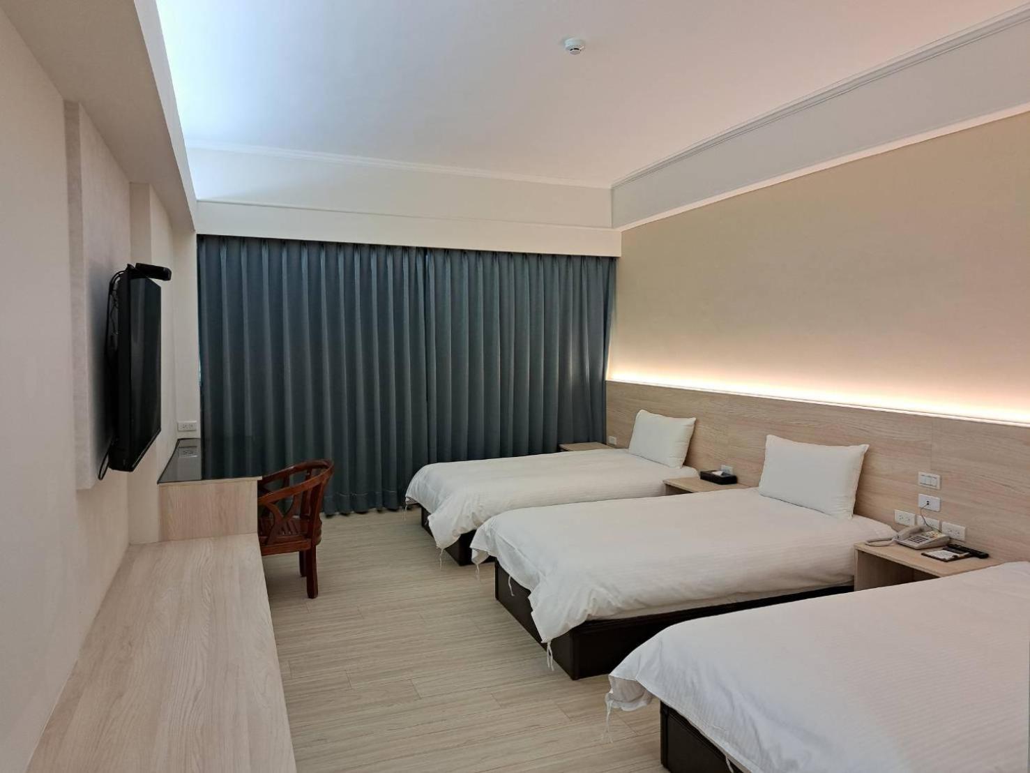 Etung Hotel Taichung Exterior photo